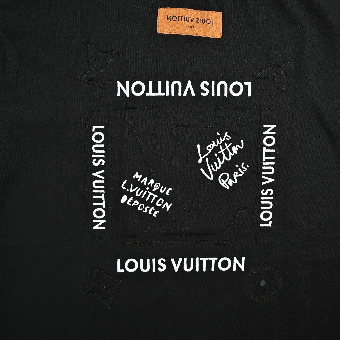 Louis Vuitton/ logo